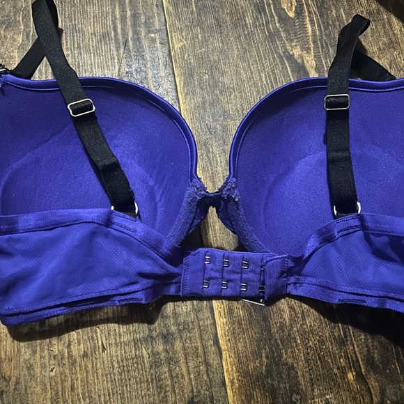 Victorias Secret Black & Purple Very Sexy Padded Demi Bra With Lace Size 34D - Picture 8 of 9